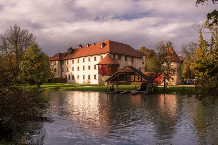 150572-F007762-025_jesen_v_sloveniji_iztok_medja_otocec-photo-l.jpg